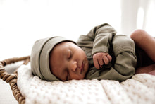 Load image into Gallery viewer, Onesie Dewkist - Snuggle Hunny Kids